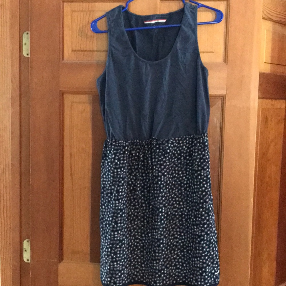 Lg Timmy Hilfiger casual dress